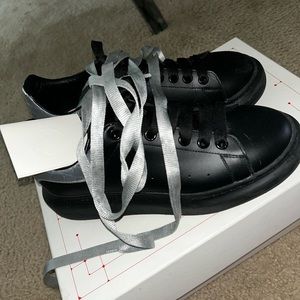 COPY - 100% AUTHENTIC MENS ALEXANDER MCQUEEN SNEAKERS